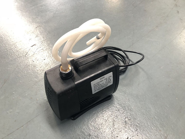 臺式激光切割機/激光雕刻機的水冷系統 臺式激光切割機/激光雕刻機的水冷系統