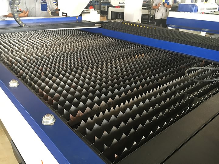 鋸齒狀激光不銹鋼切割工作臺(tái)