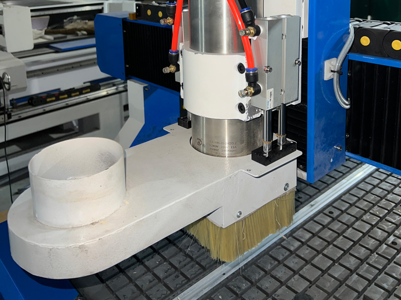 適合初學者的帶換刀裝置的4x4數控雕刻機工作臺套件 適合初學者的帶換刀裝置的4x4數控雕刻機工作臺套件