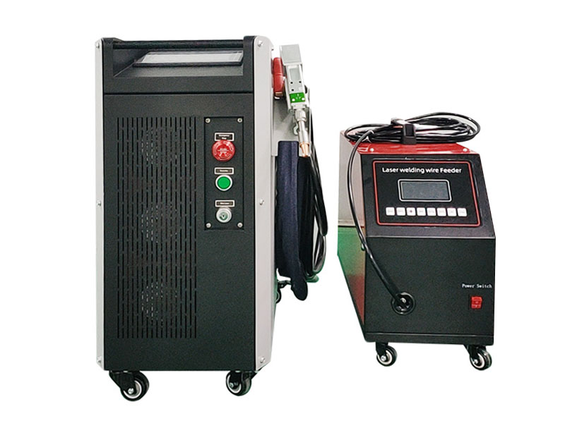 帶手持激光焊槍的風(fēng)冷便攜式激光焊機(jī) 帶手持激光焊槍的風(fēng)冷便攜式激光焊機(jī)