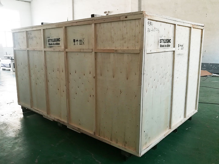 包裝 4x8 雙主軸木工數(shù)控機床 包裝 4x8 雙主軸木工數(shù)控機床