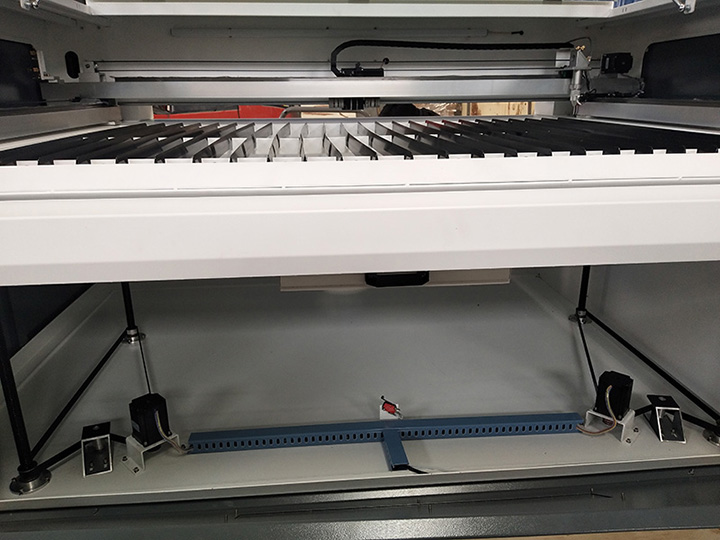 CO2 激光切割機(jī)詳細(xì)信息 CO2 激光切割機(jī)詳細(xì)信息