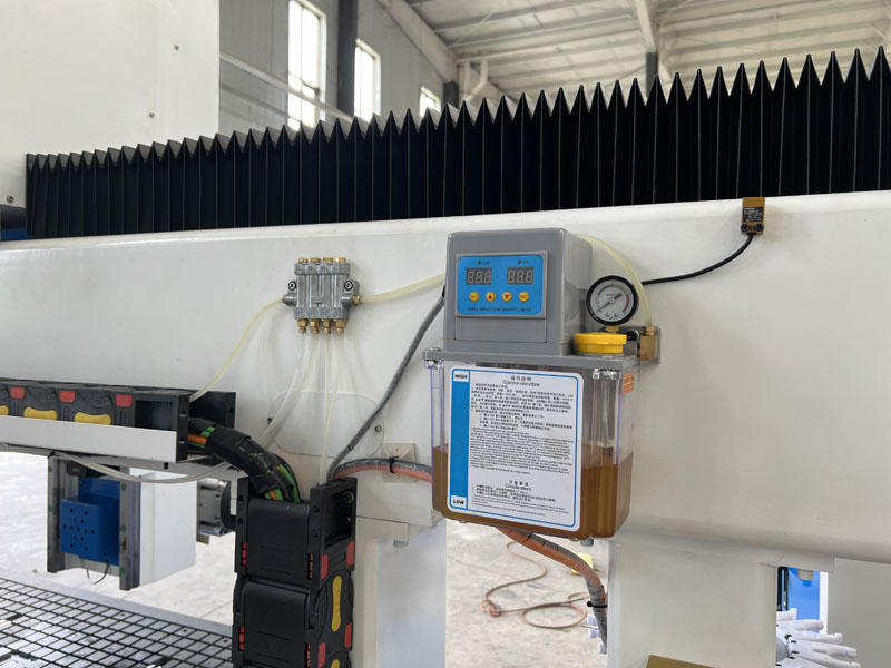 四軸數(shù)控木工雕刻機(jī)自動(dòng)潤(rùn)滑 四軸數(shù)控木工雕刻機(jī)自動(dòng)潤(rùn)滑