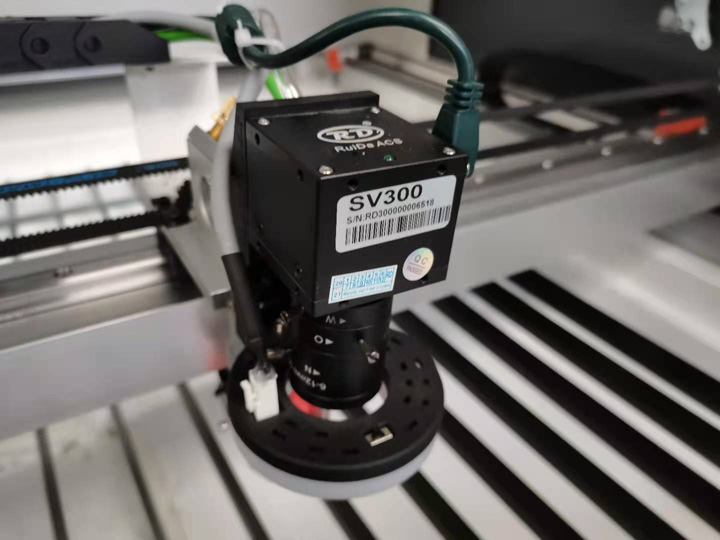 CO2 激光切割機(jī) CCD 相機(jī) CO2 激光切割機(jī) CCD 相機(jī)