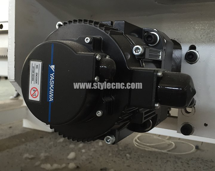 安川電機 安川電機