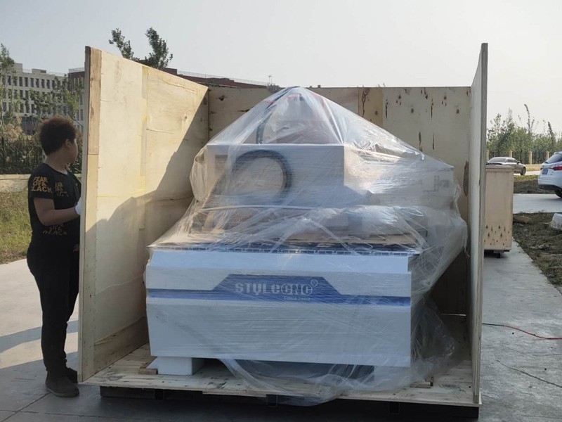 4 頭多軸數控木工機套裝 4 頭多軸數控木工機套裝