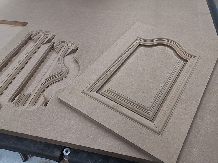 四軸旋轉數(shù)控木材加工中心項目 四軸旋轉數(shù)控木材加工中心項目