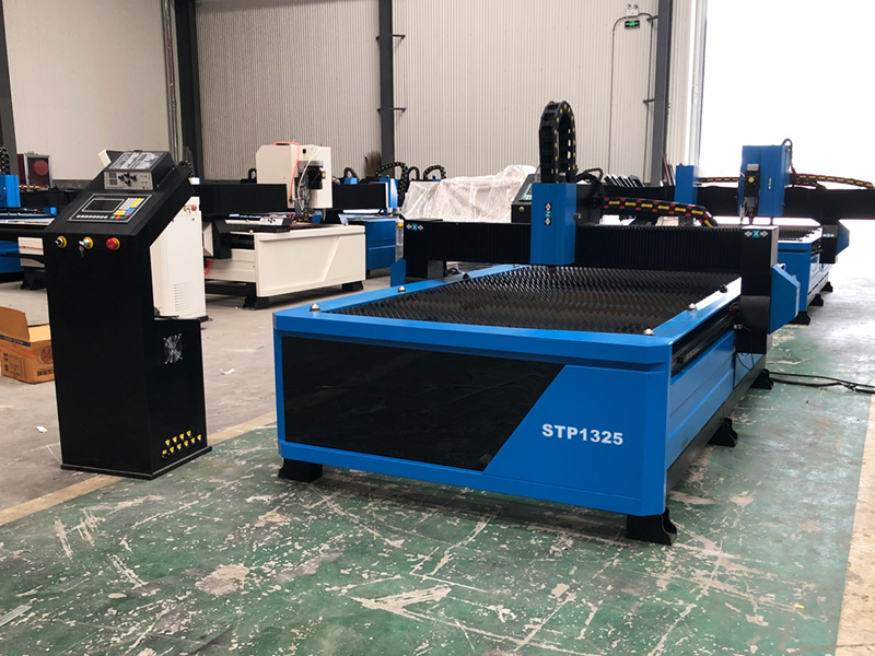 4x8數(shù)控等離子切割工作臺(tái) 4x8數(shù)控等離子切割工作臺(tái)