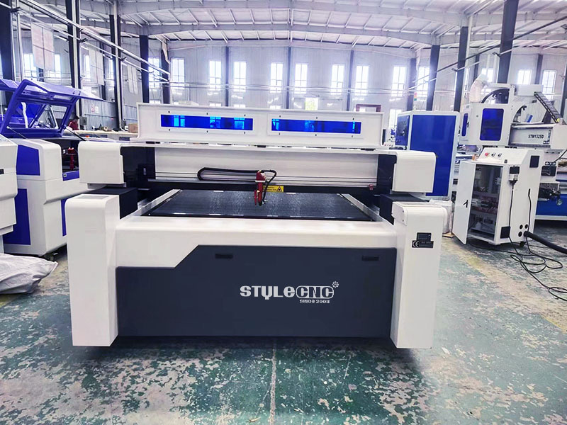 4x8 激光皮革切割機 4x8 激光皮革切割機