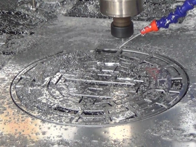 數(shù)控鋁切割樣品雕刻機 數(shù)控鋁切割樣品雕刻機