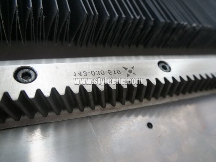 用于五軸數控雕刻機的 Herion 螺旋齒條和小齒輪 用于五軸數控雕刻機的 Herion 螺旋齒條和小齒輪