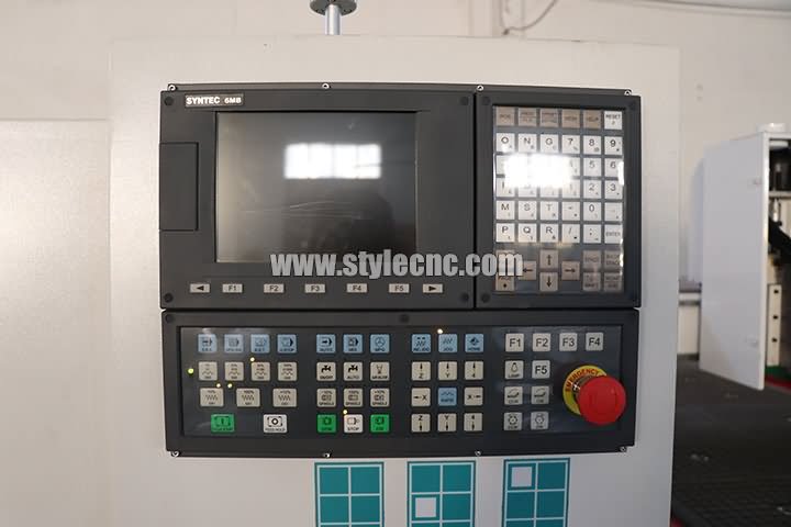 臺(tái)灣新代控制系統(tǒng)