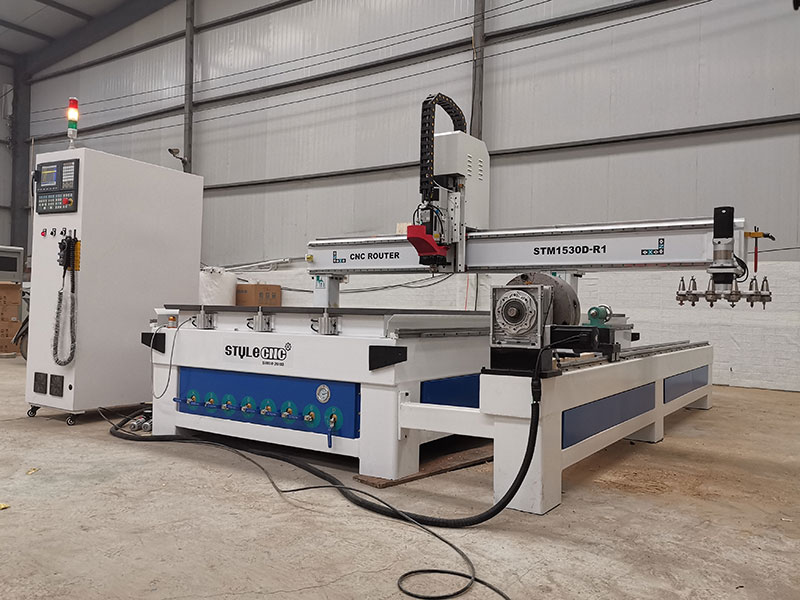 帶四軸旋轉的數(shù)控木材加工中心 帶四軸旋轉的數(shù)控木材加工中心