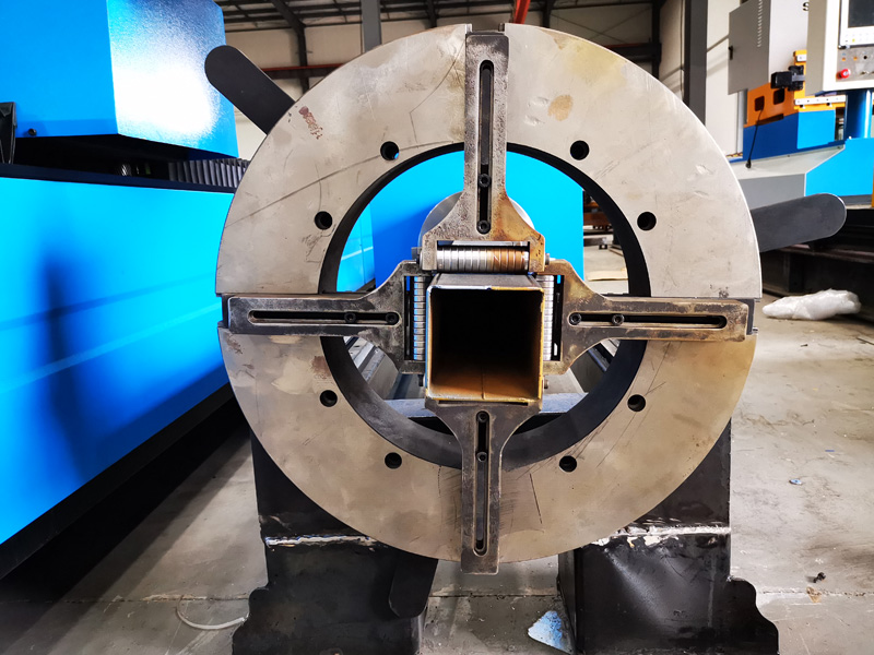 圓管、方管等離子切割四爪旋轉(zhuǎn)裝置