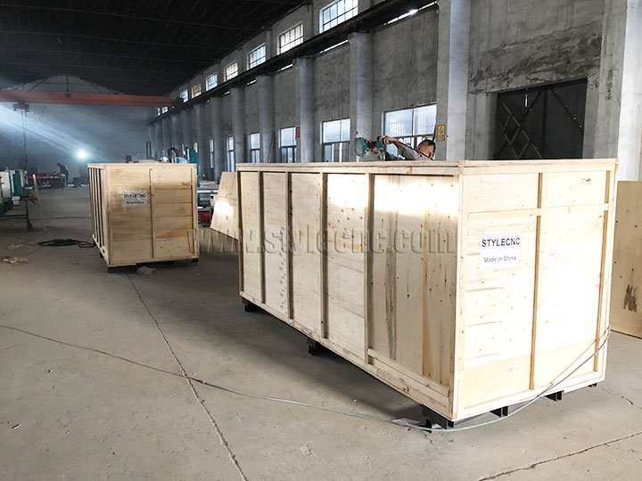 數(shù)控木工車床機(jī)組