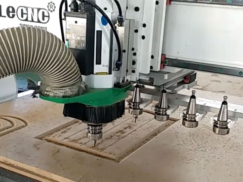 價格實惠的數控銑床套件,帶線性刀庫 價格實惠的數控銑床套件,帶線性刀庫