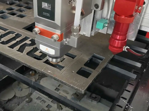 CO2 和光纖組合激光切割機,適用于金屬和木材 CO2 和光纖組合激光切割機,適用于金屬和木材