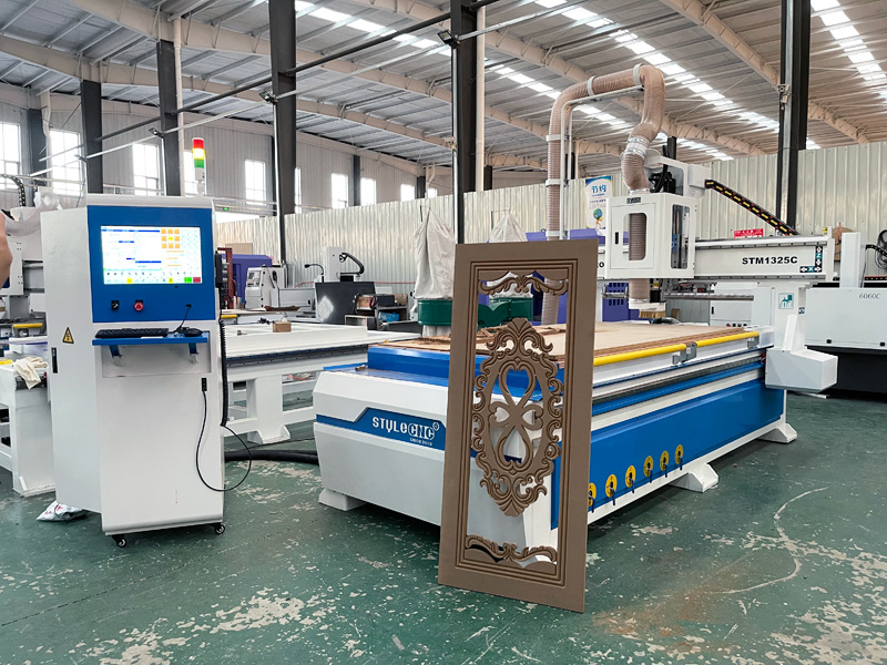 4x8 用于櫥柜門制造的數(shù)控雕刻機(jī)