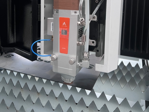 2024年最便宜的光纖激光切割機，用于切割金屬板