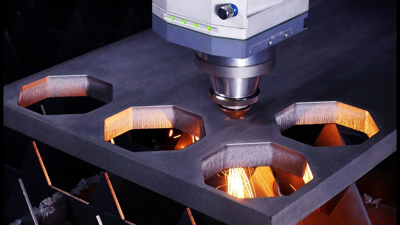 6000W高功率光纖激光金屬板材切割機(jī) 6000W高功率光纖激光金屬板材切割機(jī)